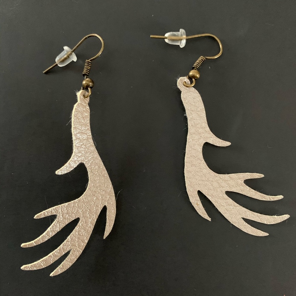 Leather earrings